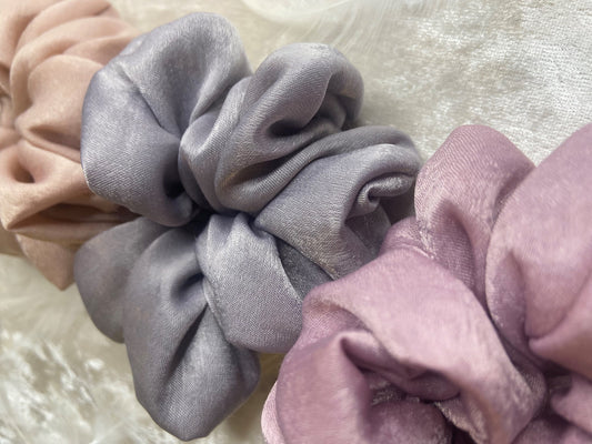Set of 3 girls scrunchies | handmade | medium | hair accessories | mauve, dusky pink & grey | crushed silk velvet | gift set
