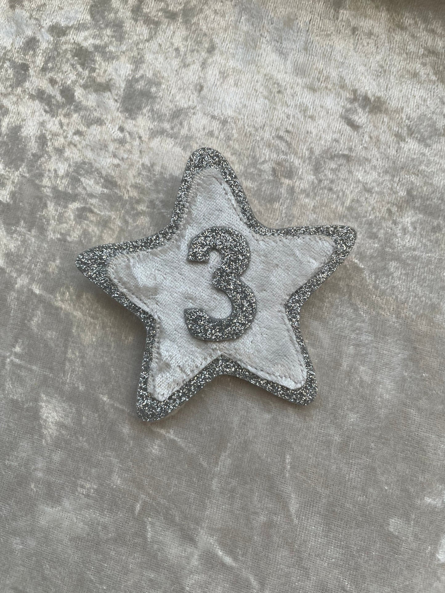 Silver or Gold Birthday Badges|glitter birthday badge|star birthday badge|personalised birthday badge|Children birthday badges