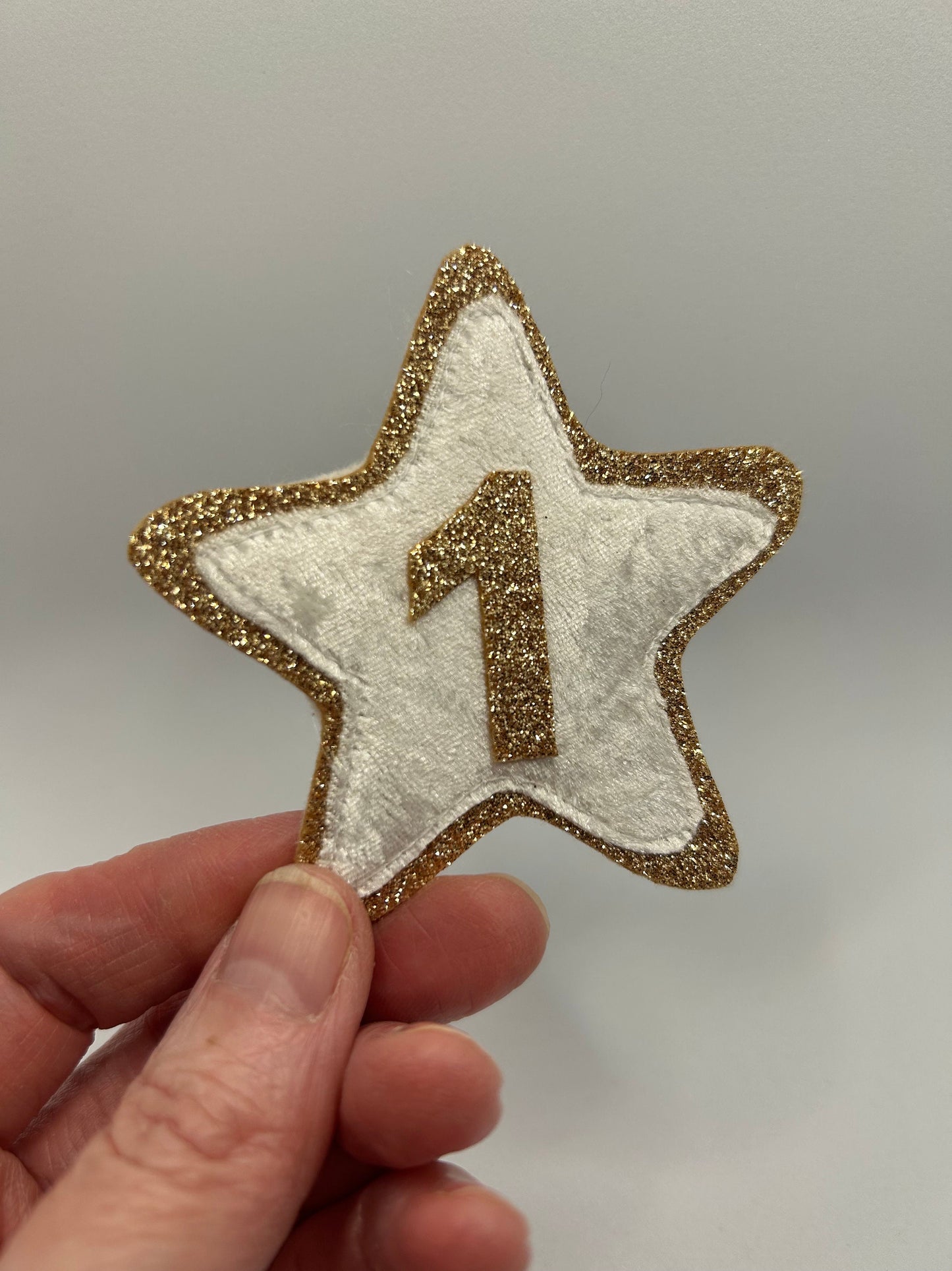 Silver or Gold Birthday Badges|glitter birthday badge|star birthday badge|personalised birthday badge|Children birthday badges