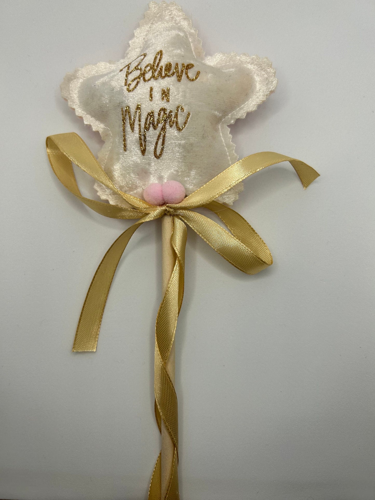 Christmas wands why not spread some magic this Christmas. It makes an ideal gift or to add to their Christmas Eve box.