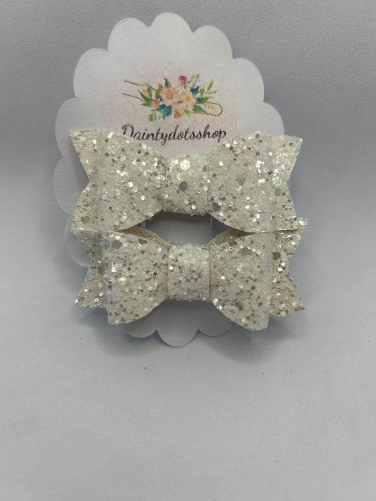 Pink Polka Dot Leather Bow Clips – Handmade Hair Accessories for Girls