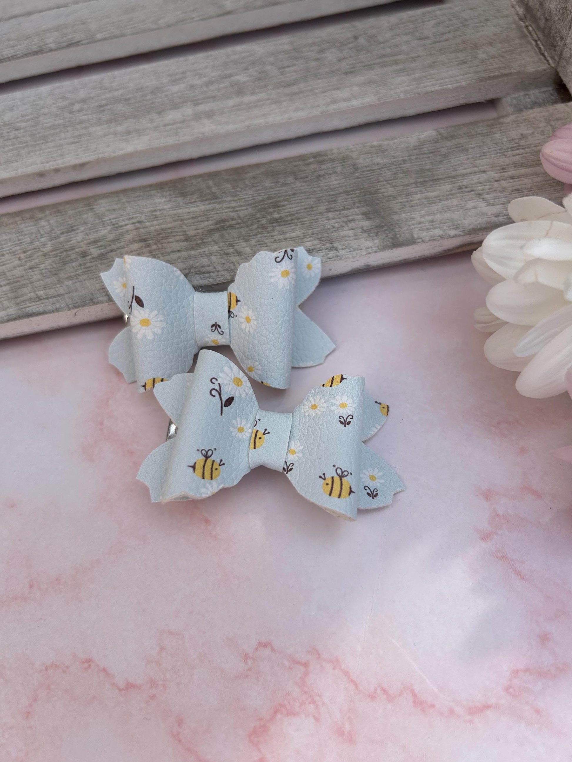 Blue bee print leatherette bows|Childrens bow set|gift ideas