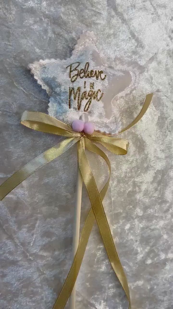 Christmas wands why not spread some magic this Christmas. It makes an ideal gift or to add to their Christmas Eve box.